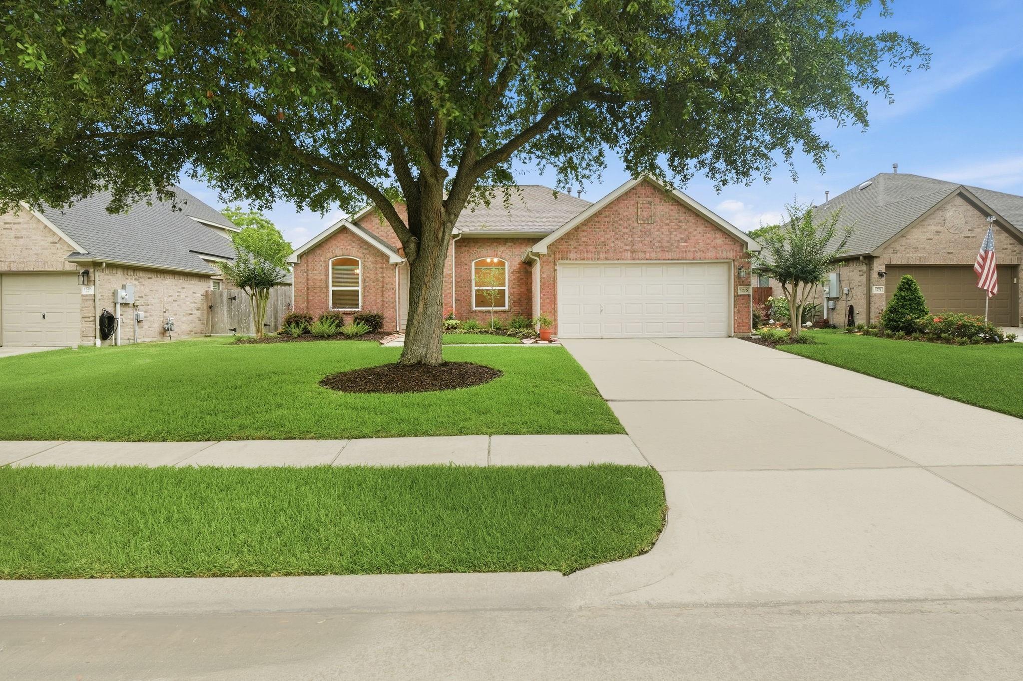1276 Ocean Manor Lane