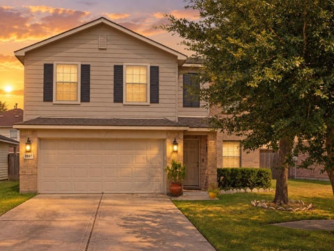Photo of 8947 Summerset Meadow Court, Houston, TX 77075 (MLS # 40703417)