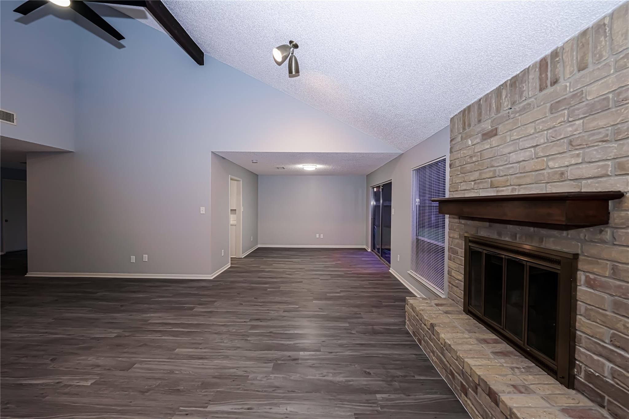 2306 Wallingford Drive