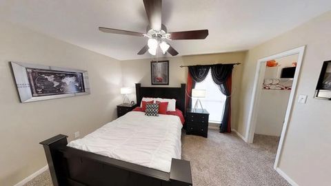 Photo of 515 S Bender Avenue Ave #208, Humble, TX 77338 (MLS # 97984107)