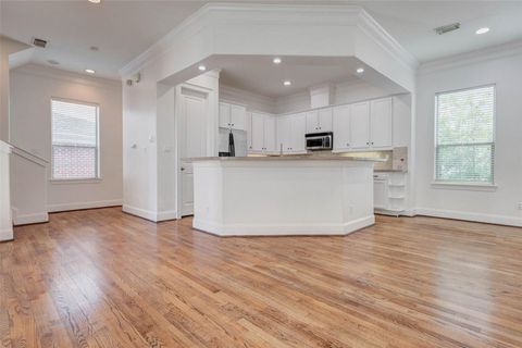 Tiny photo for 6873 Staffordshire Boulevard, Houston, TX 77030 (MLS # 10243974)