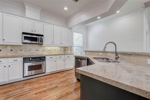 Tiny photo for 6873 Staffordshire Boulevard, Houston, TX 77030 (MLS # 10243974)