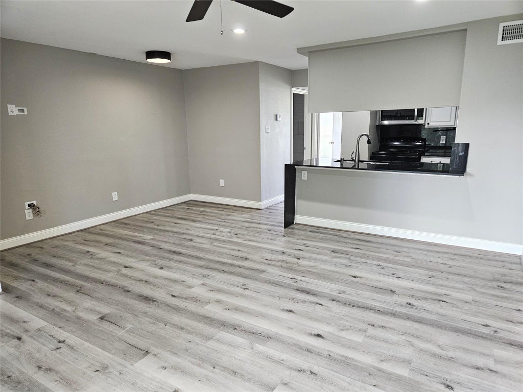 Photo of 18617 Egret Bay Boulevard #507, Webster, TX 77058 (MLS # 5914785)