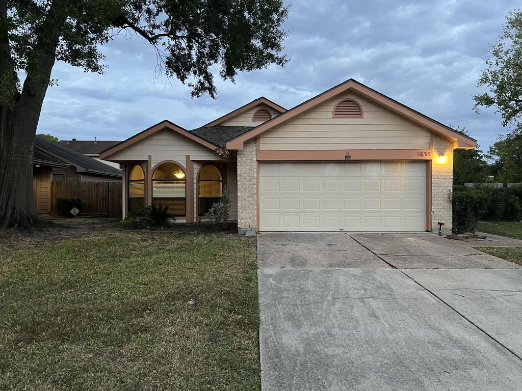 Photo of 1635 Ainsdale Drive, Houston, TX 77077 (MLS # 32004002)
