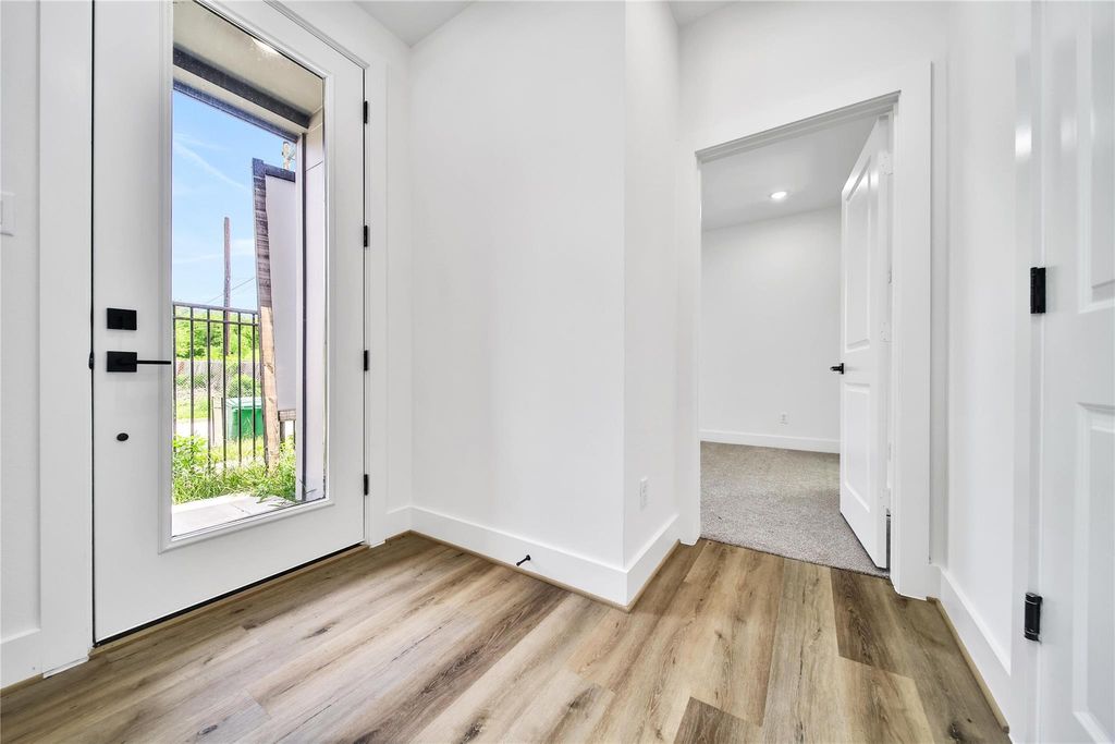 Photo of 4124 Buck Street, Houston, TX 77020 (MLS # 24341631)