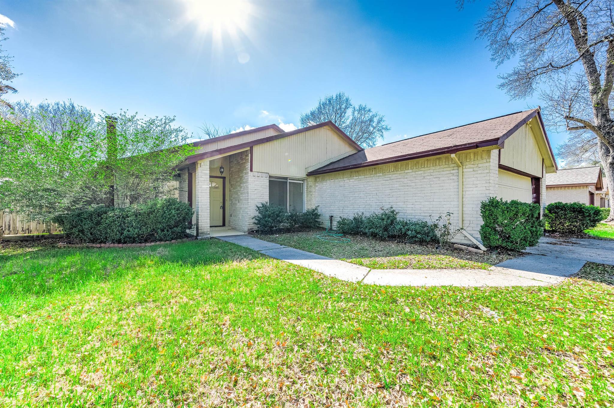 3423 Nutwood Lane