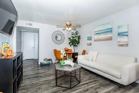Photo of 4400 Memorial Drive #11-2136, Houston, TX 77007 (MLS # 92915707)