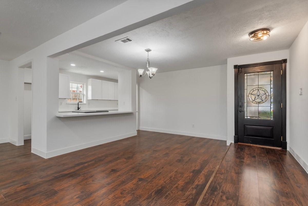 6126 Knotty Post Lane