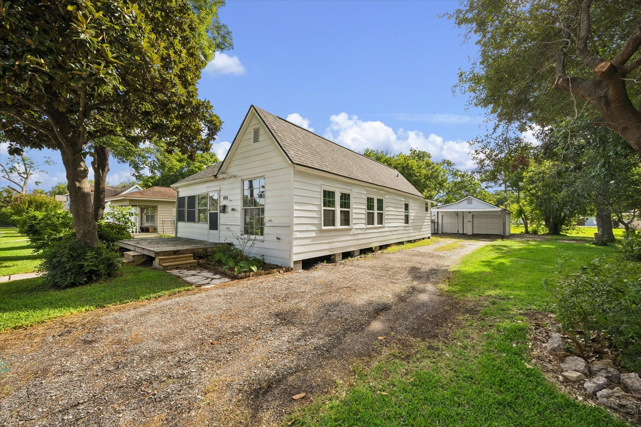 408 S 4th Street