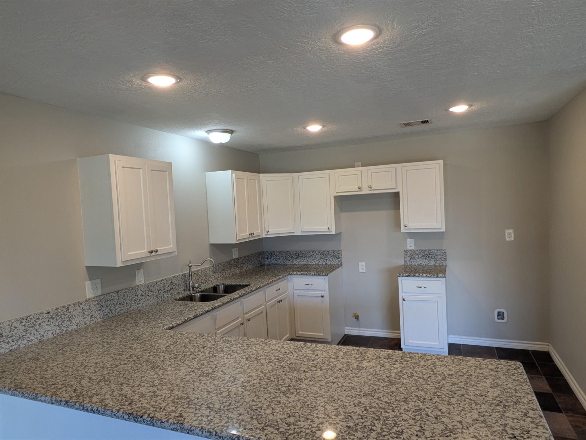 1513 Serpentine Drive