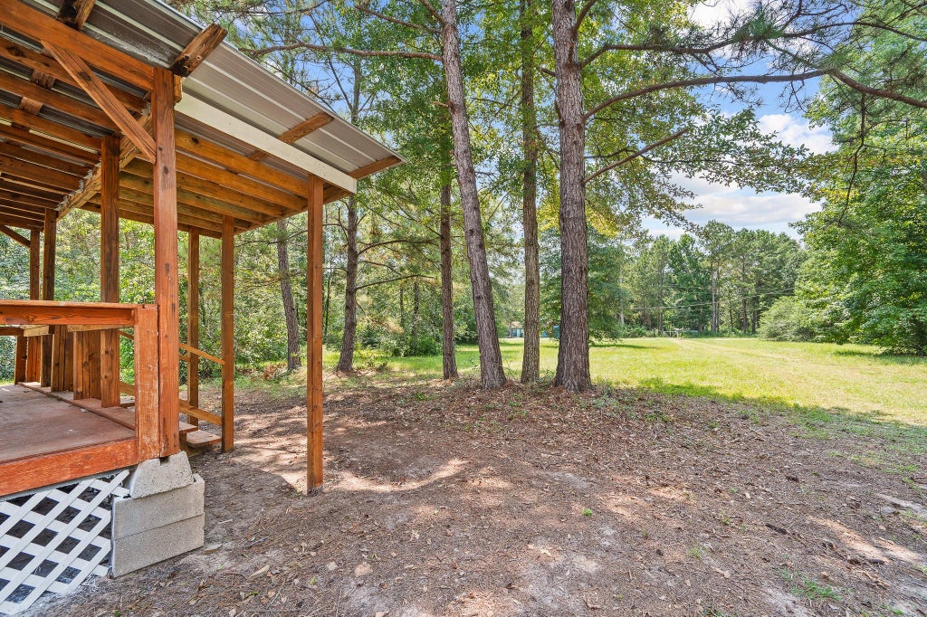 Photo of 61 Hicks Loop W, Cleveland, TX 77328 (MLS # 39063600)