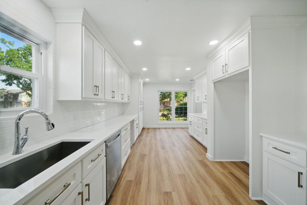 Photo of 9711 Derrik Drive, Houston, TX 77080 (MLS # 3980131)