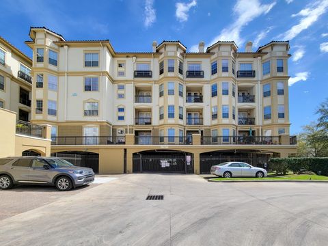 Photo of 7575 Kirby Drive #2420, Houston, TX 77030 (MLS # 12059235)