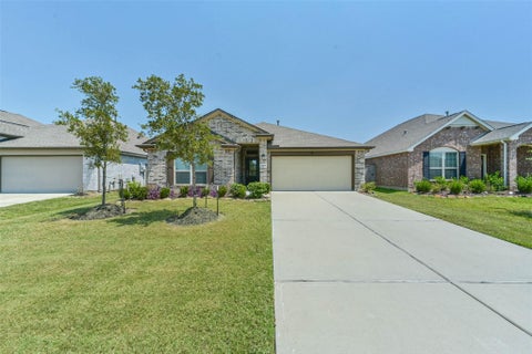 Photo of 9422 Vicksburg Road, Baytown, TX 77521 (MLS # 19288861)