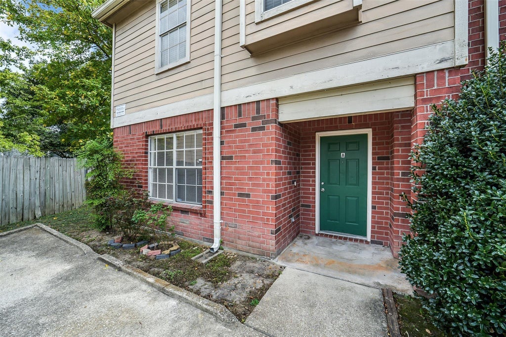 Photo of 10007 Emerald Creek Drive, Houston, TX 77070 (MLS # 53040556)