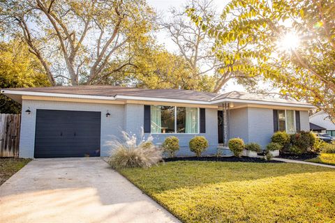 Photo of 1603 S Jackson Street, Brenham, TX 77833 (MLS # 56844735)