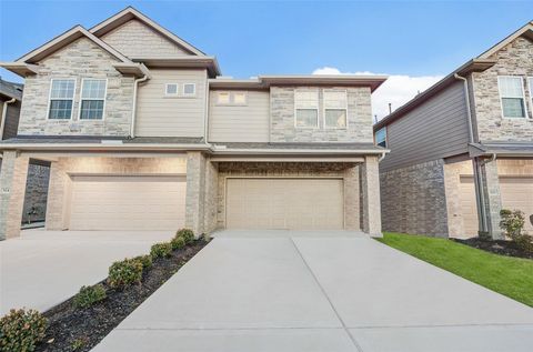 Photo of 522 N 6th Street, La Porte, TX 77571 (MLS # 35432210)