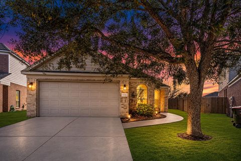 Photo of 12106 Landsdown Ridge Way, Humble, TX 77346 (MLS # 58735072)