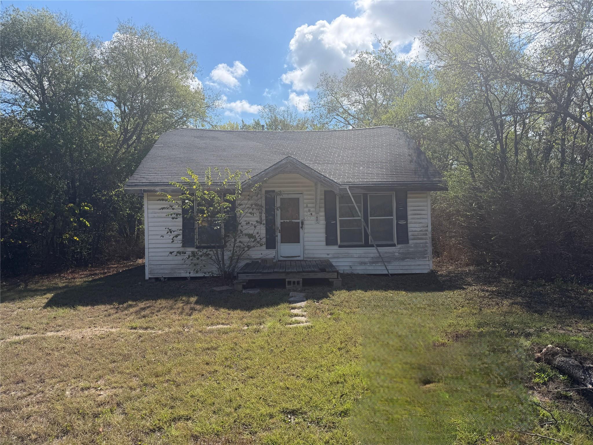 609 N Mlk Avenue