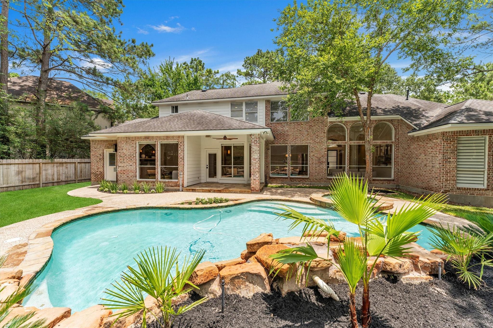 18 Floret Court