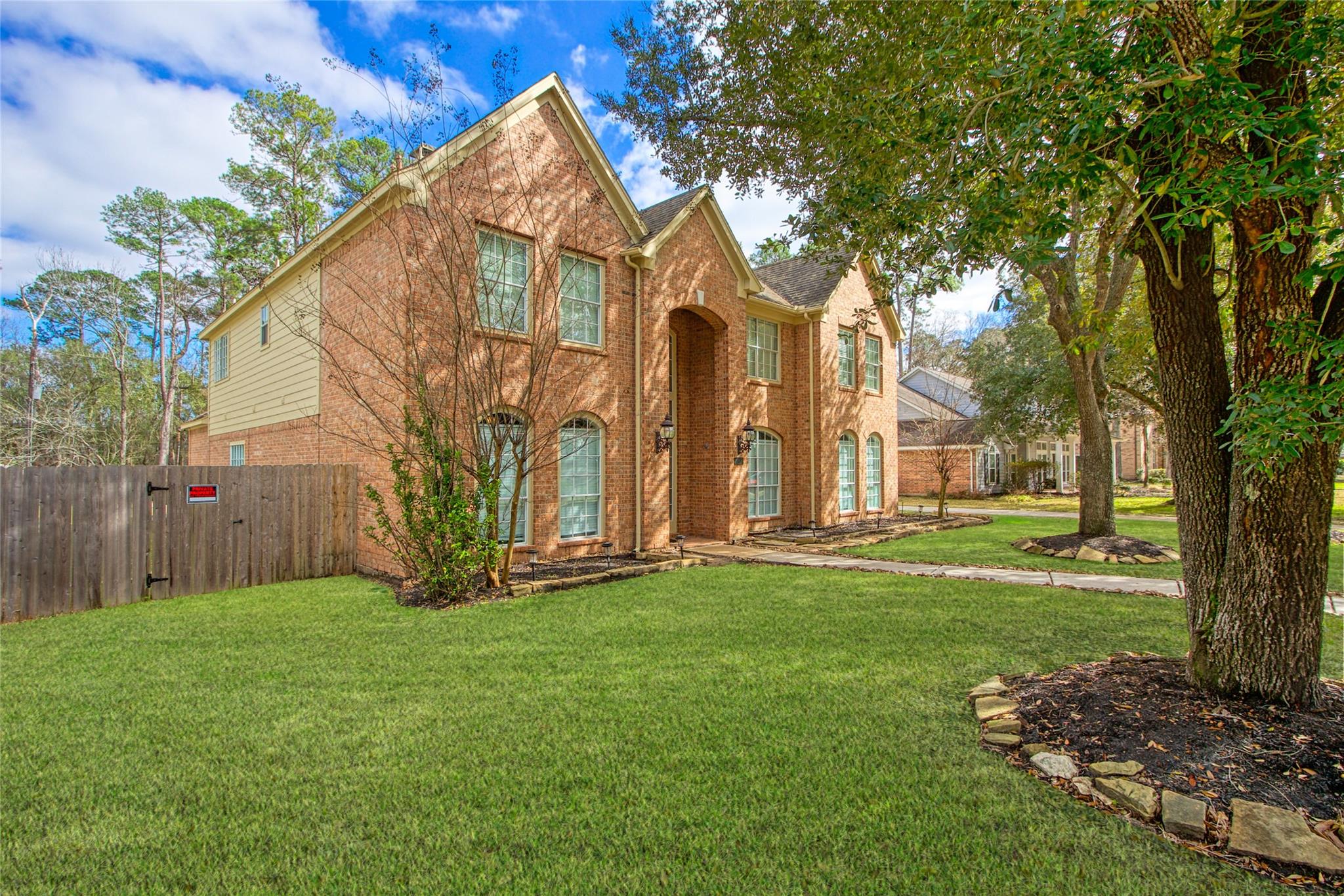 14010 Lakewood Crossing Boulevard
