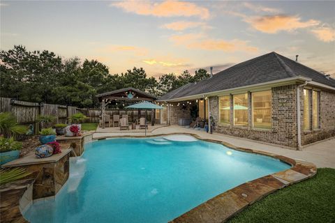 Photo of 28211 Rippling Brook Lane, Fulshear, TX 77441 (MLS # 36857828)