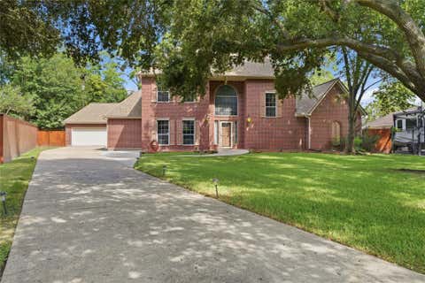 Homes For Sale - 708 Bayou Crest Circle<br/> Dickinson, TX 77539
