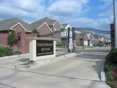 Photo of 6807 Turtlewood Drive, Houston, TX 77072 (MLS # 6279213)