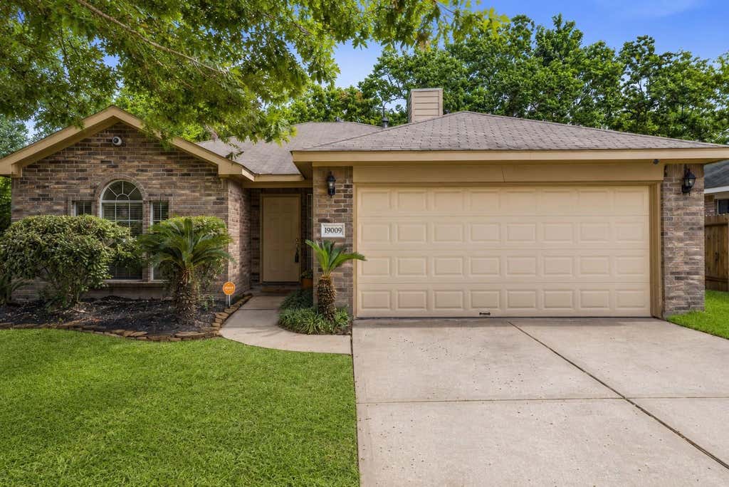 Photo of 19009 Hammer Lane, Porter, TX 77365 (MLS # 10245402)