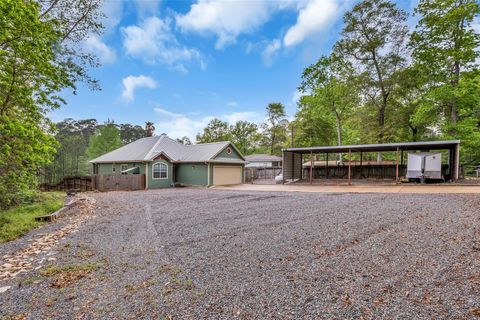 Tiny photo for 209 W George Jones Road, Livingston, TX 77351 (MLS # 17695498)