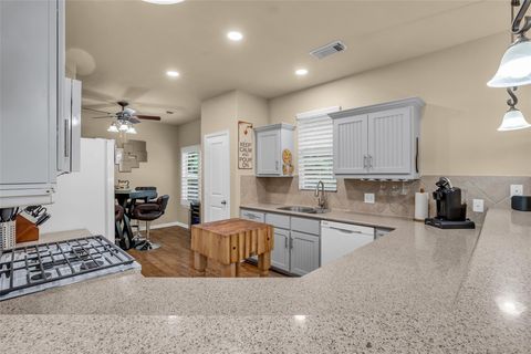 Tiny photo for 209 W George Jones Road, Livingston, TX 77351 (MLS # 17695498)