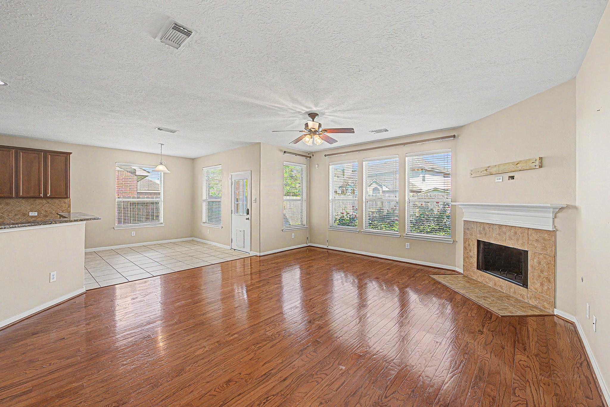 7527 Trail Hollow