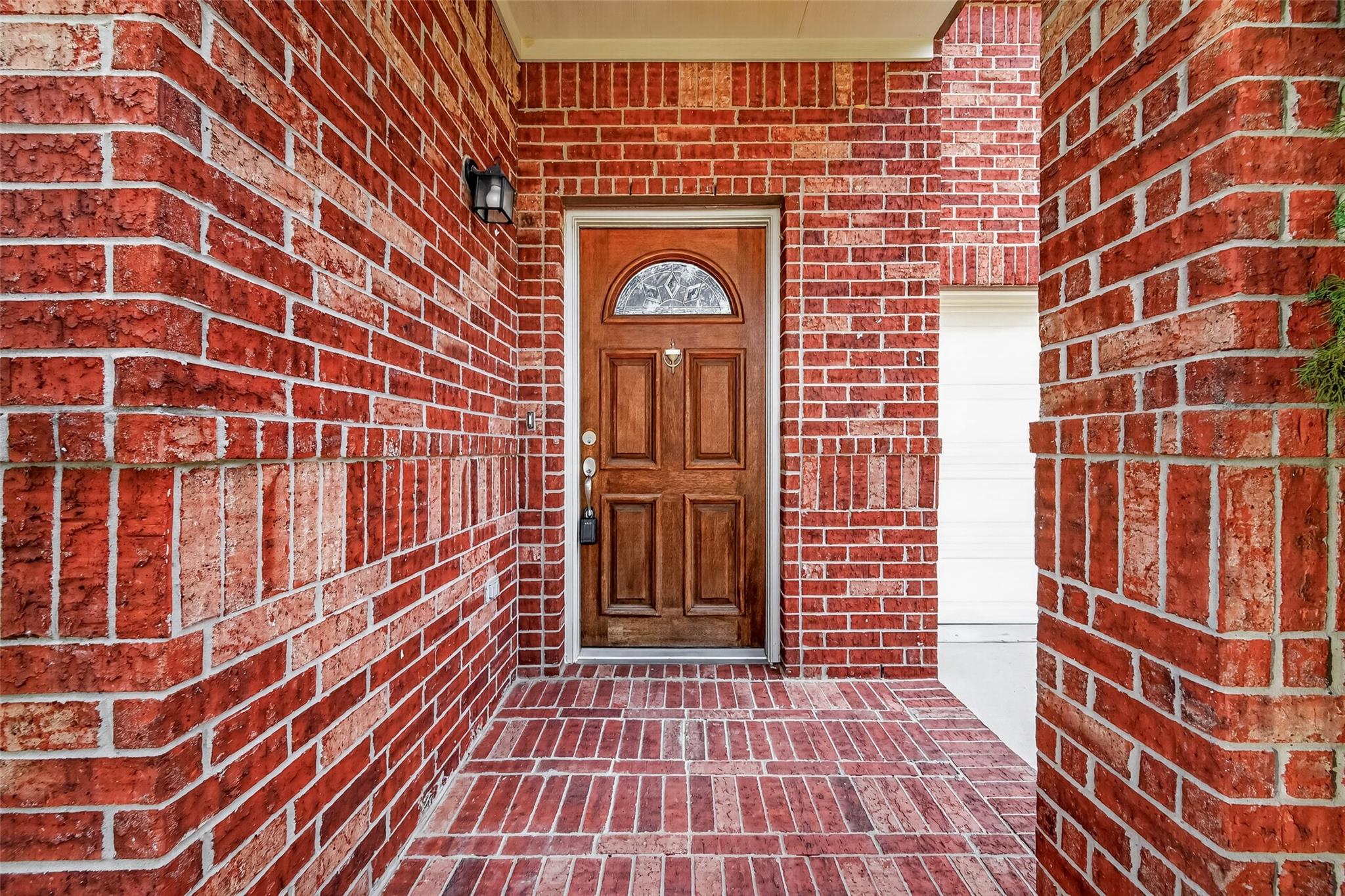 611 Blue Oasis Court