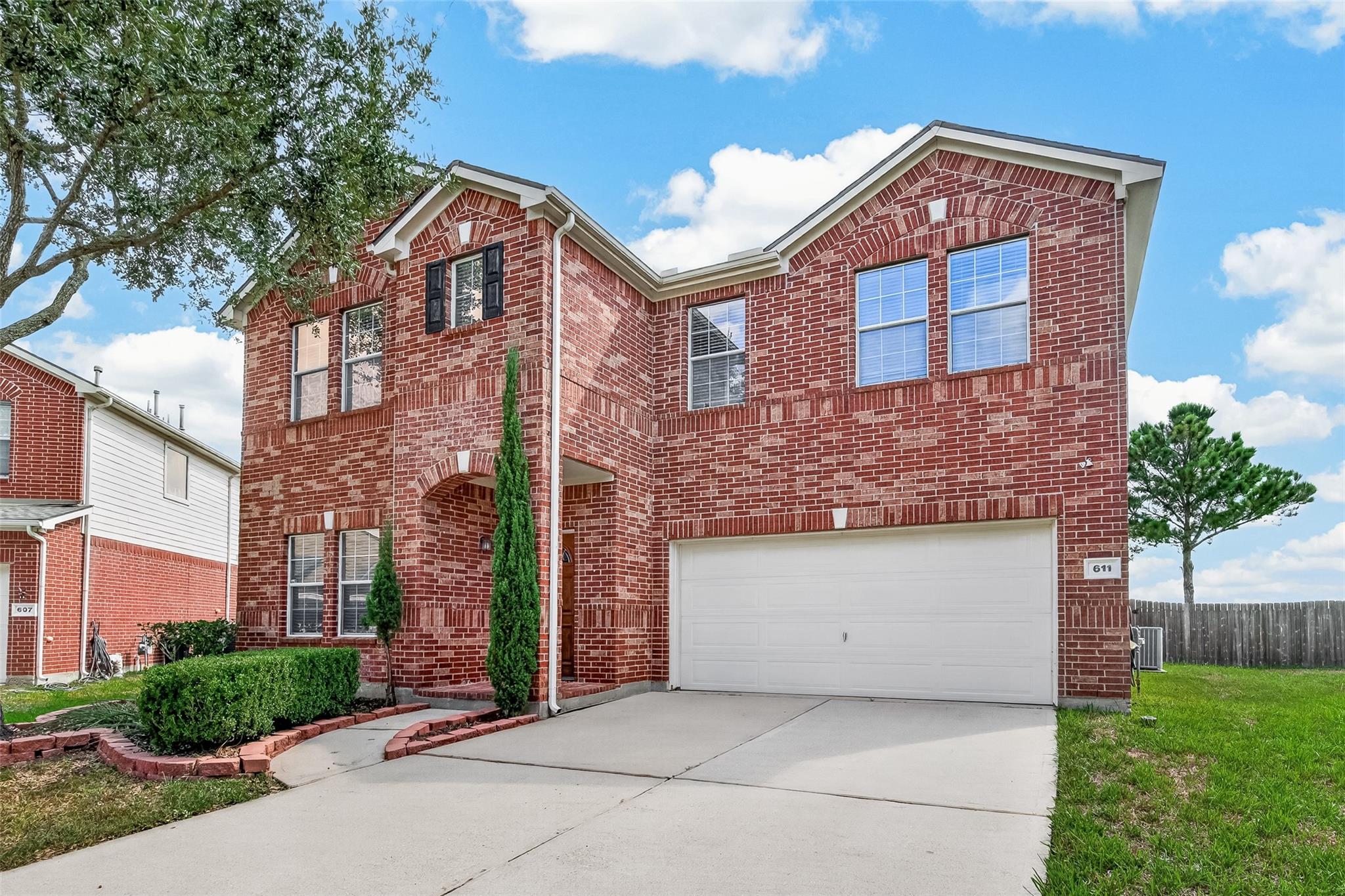 611 Blue Oasis Court