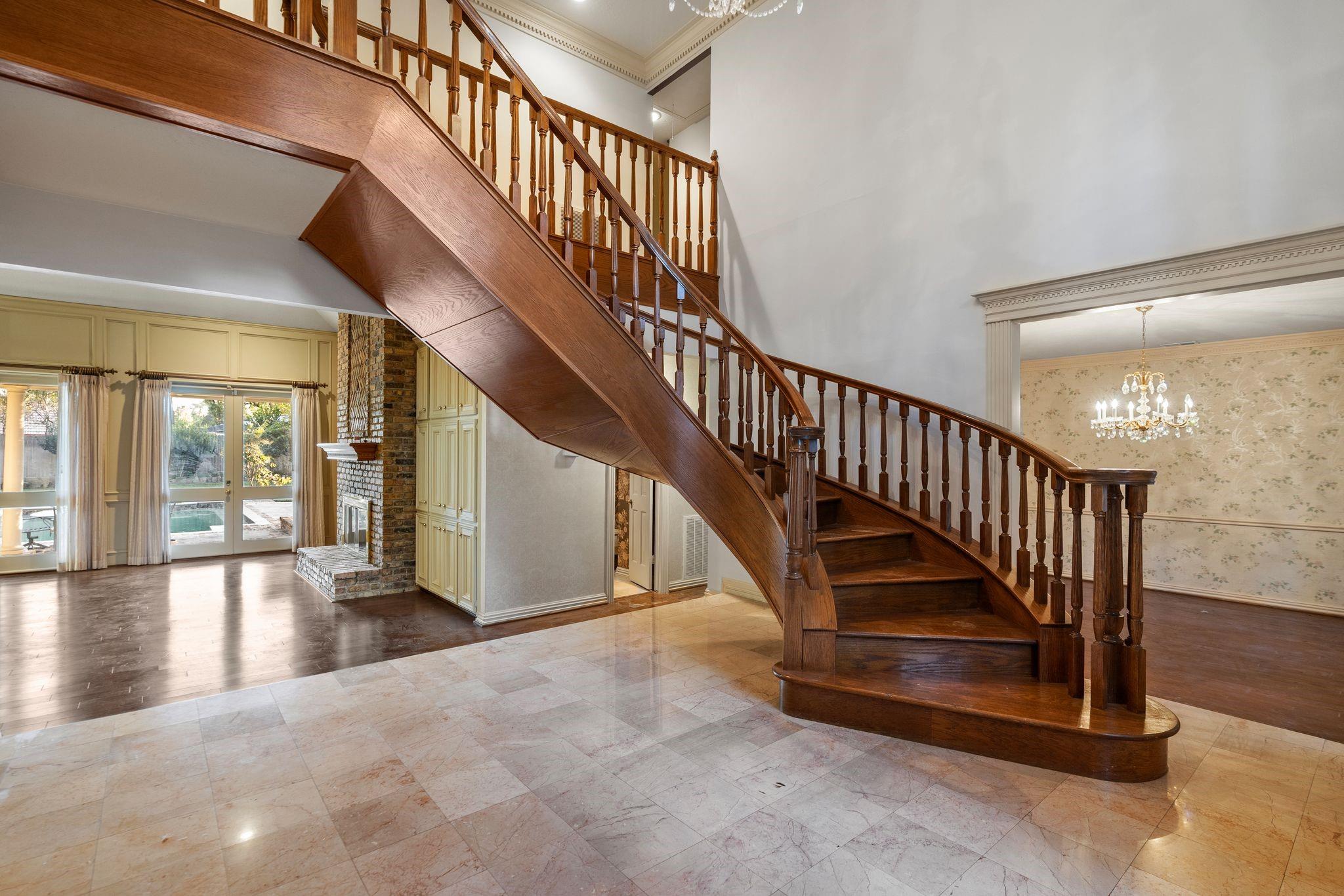 22 Thornhill Oaks Drive