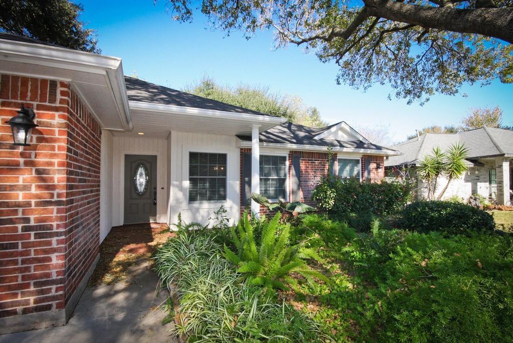 Photo of 2410 Decker Park Court, Richmond, TX 77406 (MLS # 48790801)