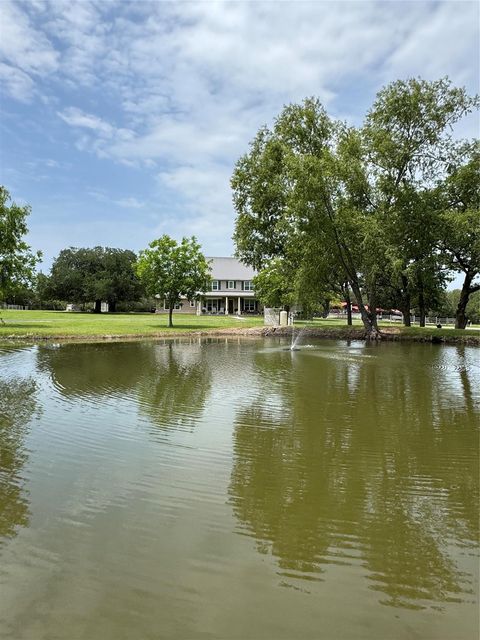 Photo of 965 Us Hwy 90, Flatonia, TX 78941 (MLS # 16096949)