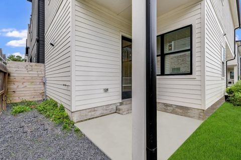 Tiny photo for 2561 Judiway Street, Houston, TX 77018 (MLS # 92600692)