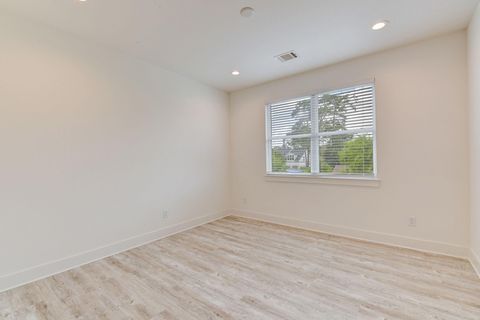Tiny photo for 2561 Judiway Street, Houston, TX 77018 (MLS # 92600692)