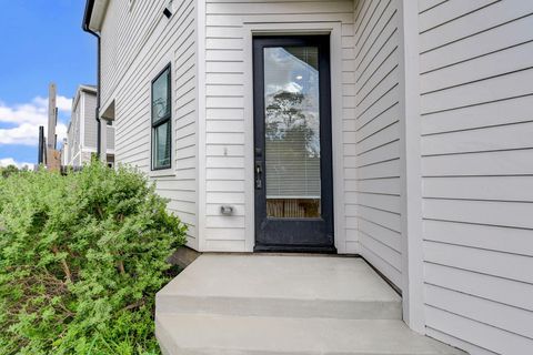 Tiny photo for 2561 Judiway Street, Houston, TX 77018 (MLS # 92600692)