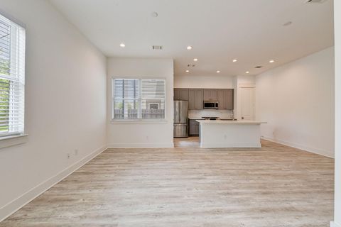 Tiny photo for 2561 Judiway Street, Houston, TX 77018 (MLS # 92600692)