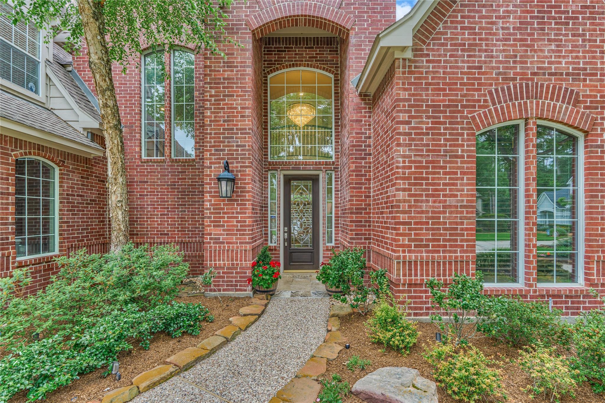 7 Gentry Oak Court