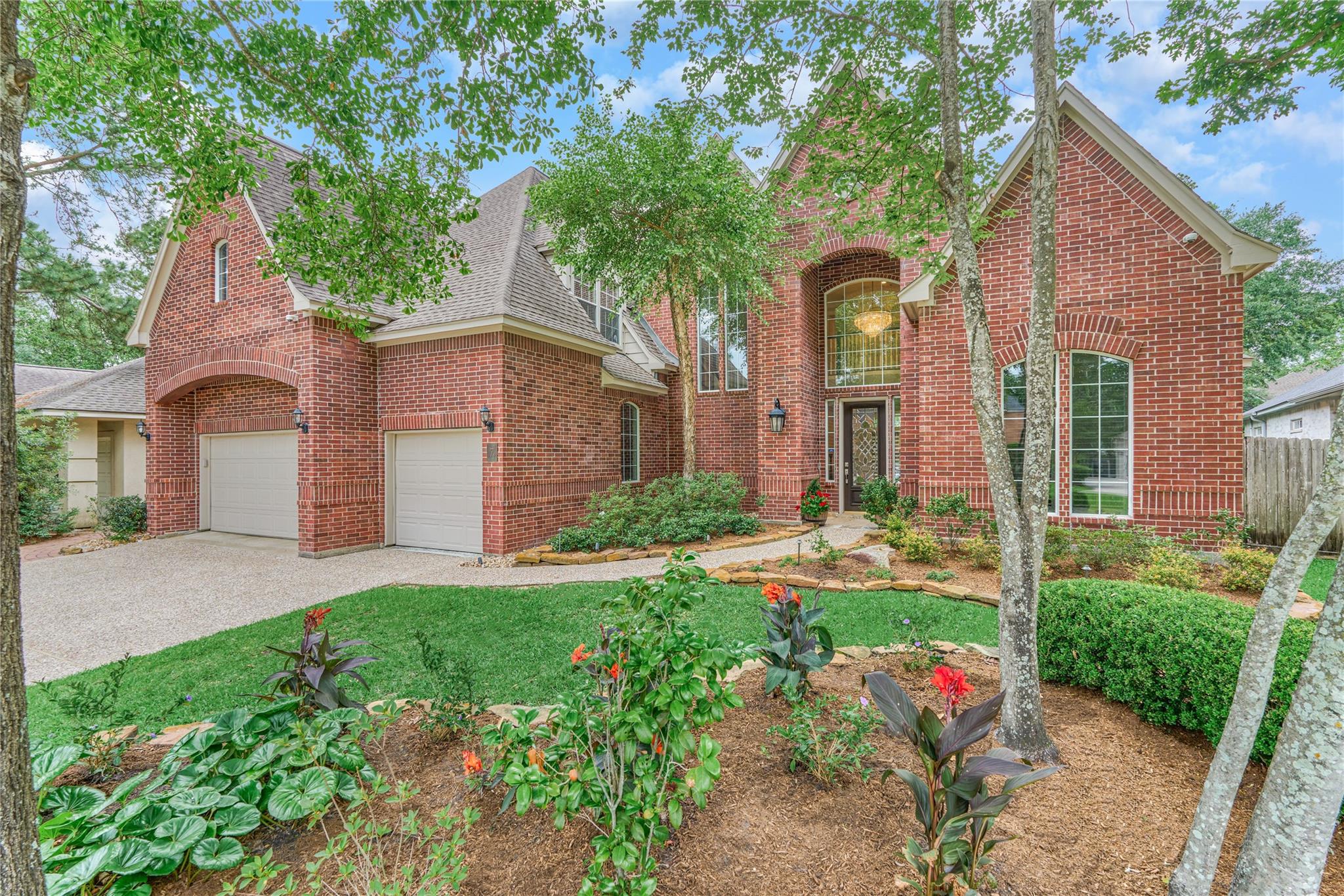 7 Gentry Oak Court