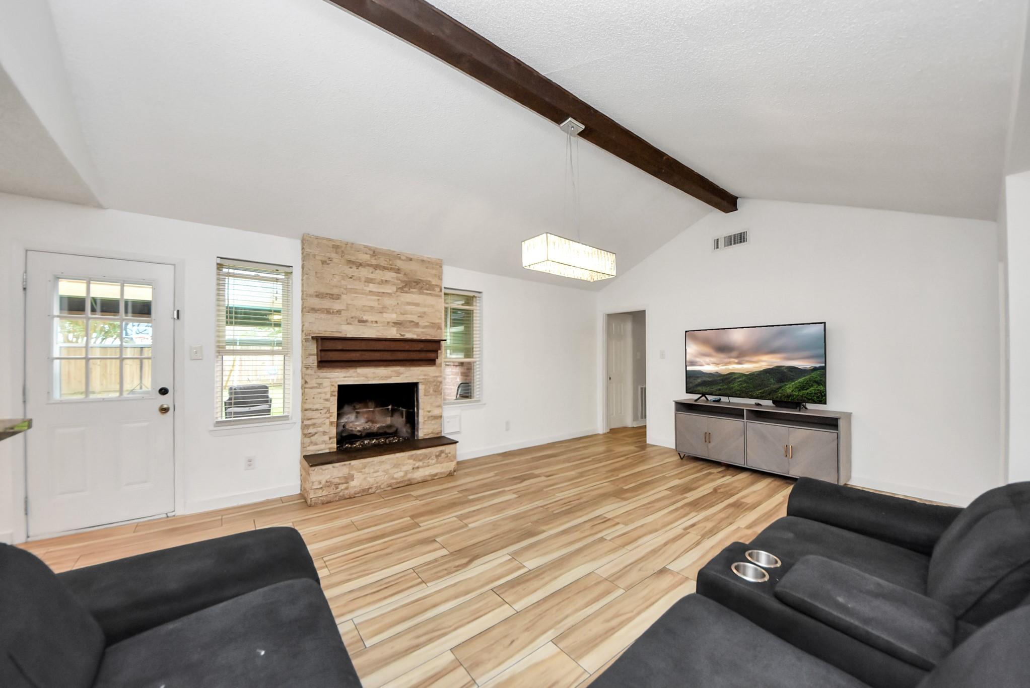 12219 Monticeto Lane