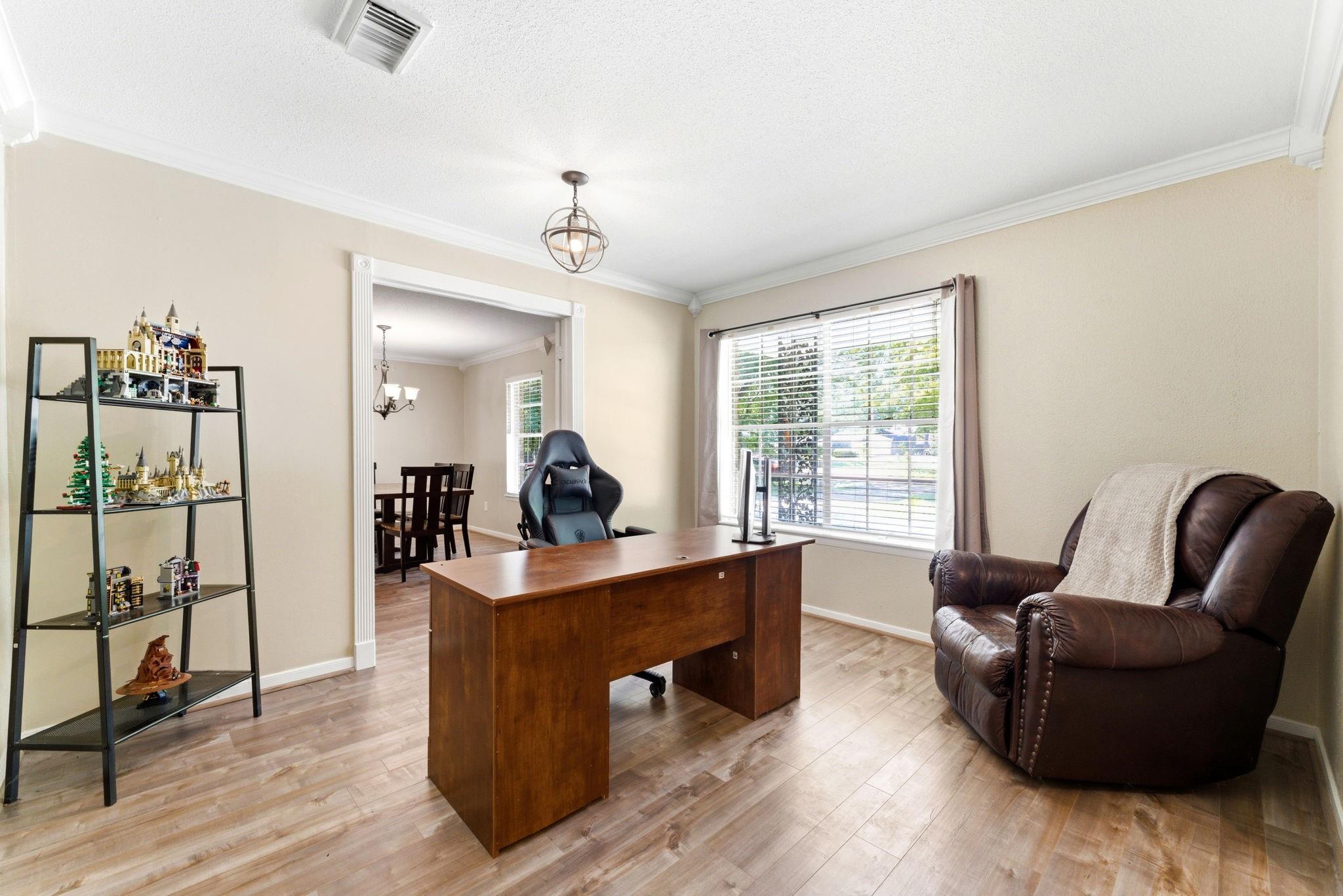 10820 Longleaf Drive