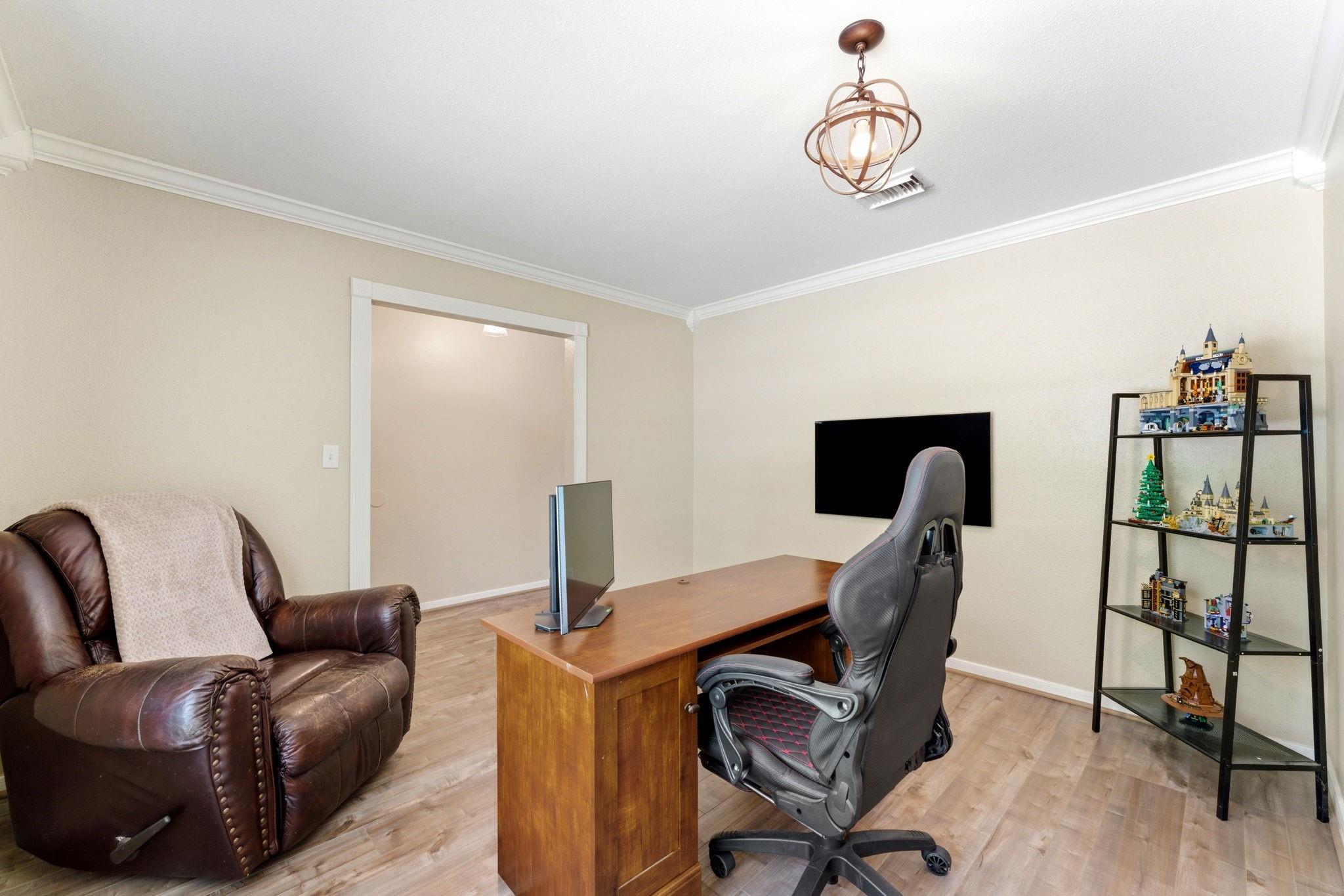 10820 Longleaf Drive