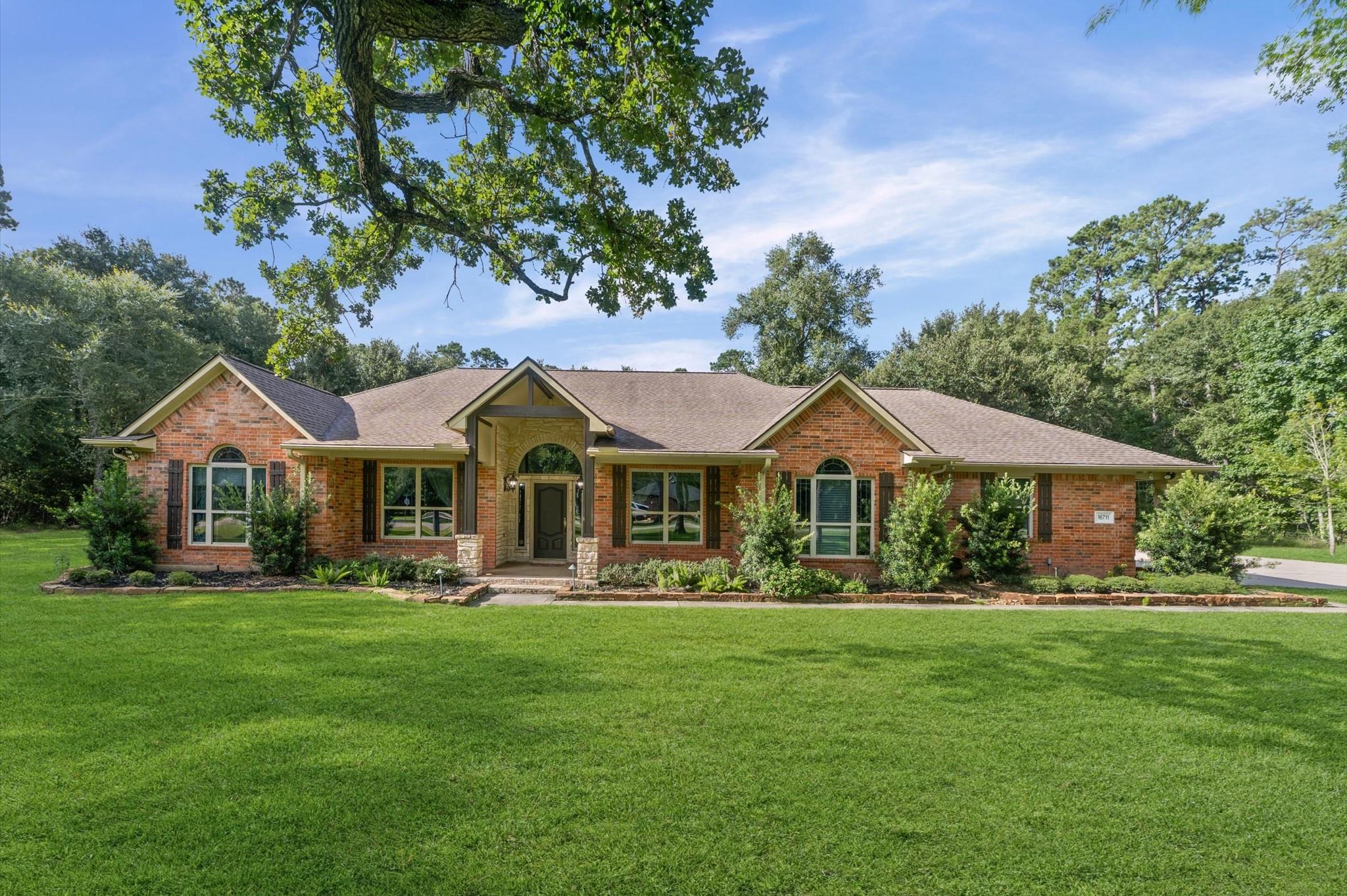 16711 Mustang Trail Drive