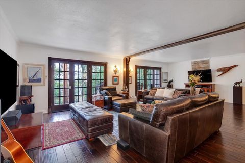 Photo of 2224 S Piney Point Road #218, Houston, TX 77063 (MLS # 49060865)