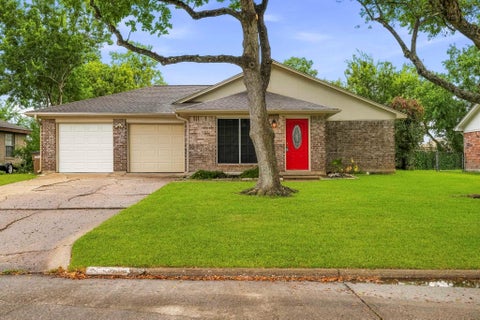 Photo of 3809 Wood Sorrel Drive, Dickinson, TX 77539 (MLS # 26150979)
