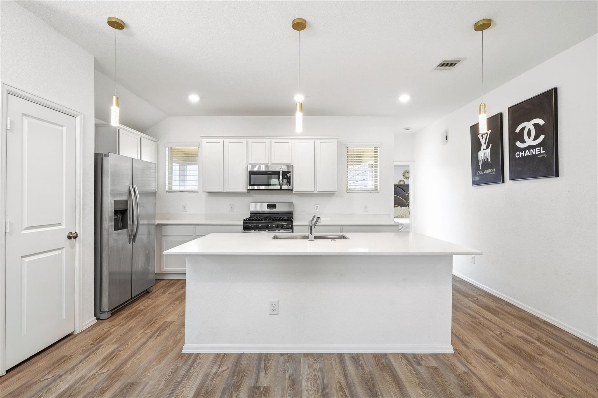 7338 Bartoncliff Drive